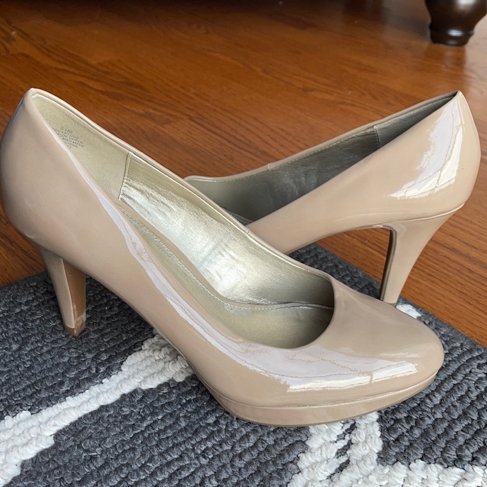 BANDOLINO heels